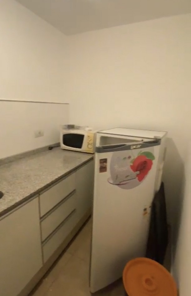 Oficina amoblada en alquiler