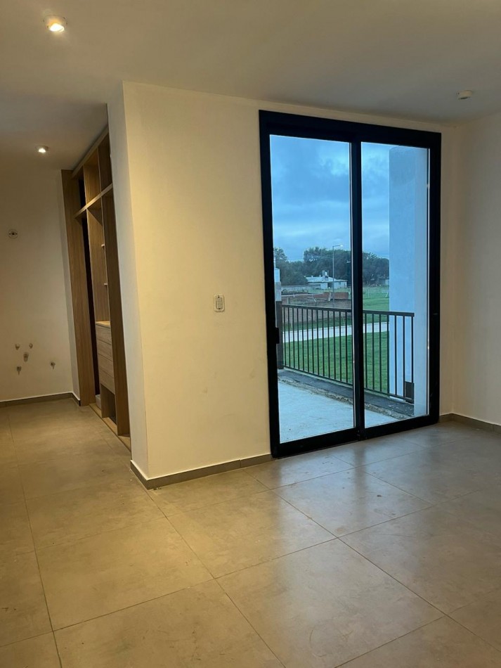 Alquilo Hermoso Duplex a estrenar tipo CASA en Mansos del Sur