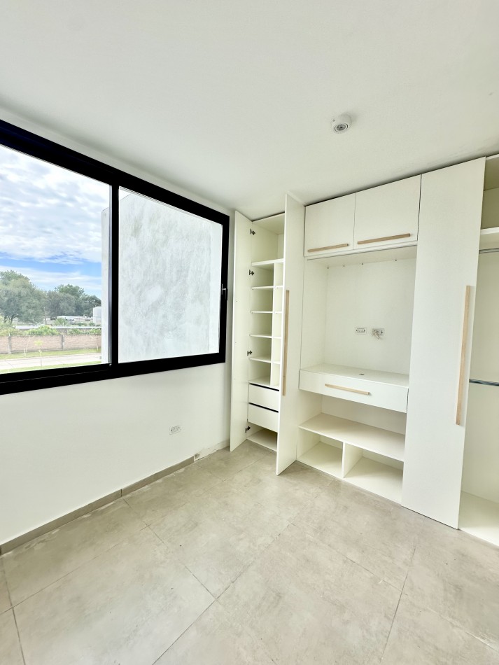 Alquilo Hermoso Duplex a estrenar tipo CASA en Mansos del Sur