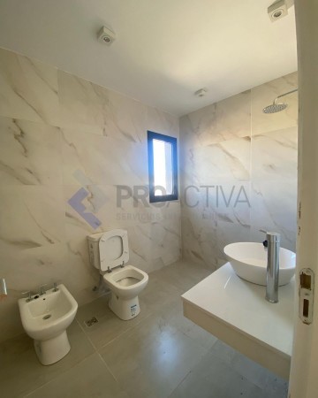 Duplex de categoria en Venta 3 dormitorios 