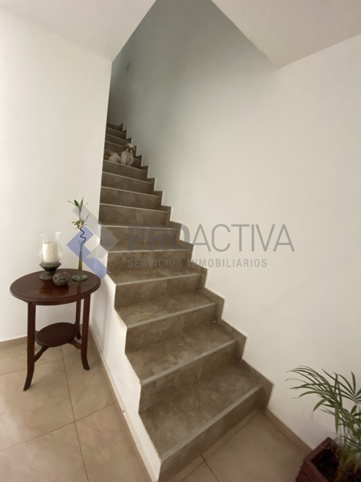 Hermoso duplex con pileta EN VENTA