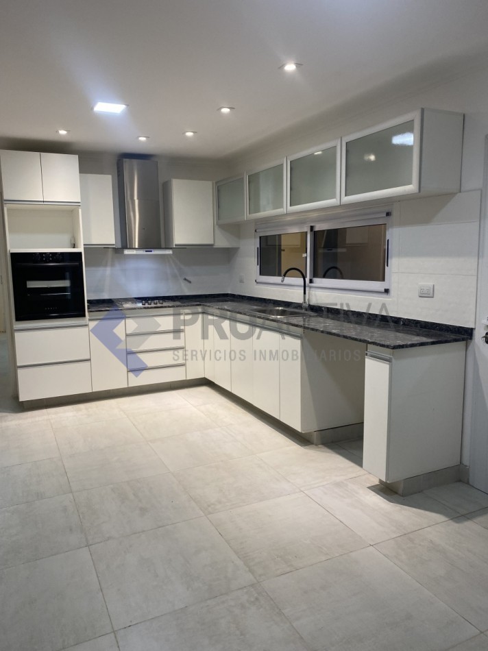 Se Vende Casa Apta Credito 100% Reciclada, 3 Dorm., 1 Sola Planta